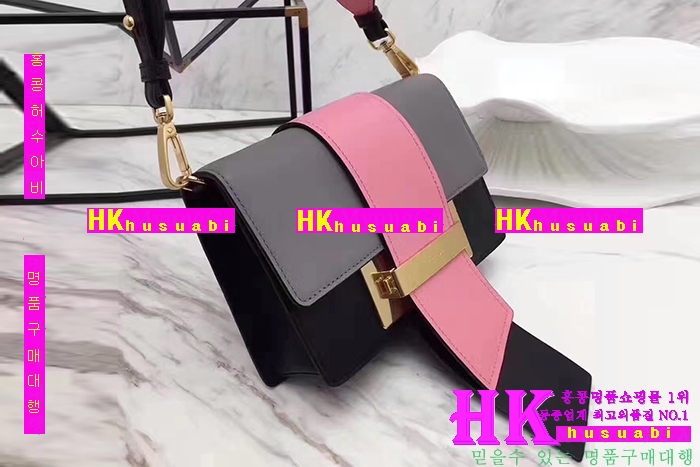 �ڹ̷��ޡ�NEW ����� �Ż� ������ ũ�ν��� PA170405-15