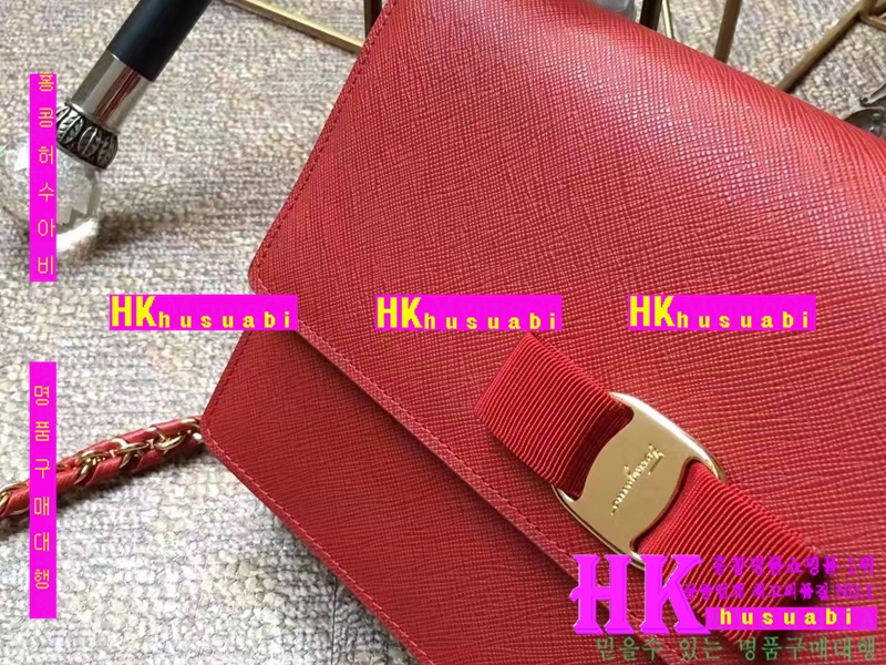  NEW  ��󰡸� �Ż�  ũ�ν��� PE170515-28