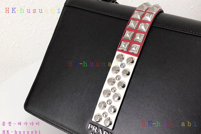 �ڹ̷��ޡ� ����� ���͵� �ΰ�  ����� PR 1BA179