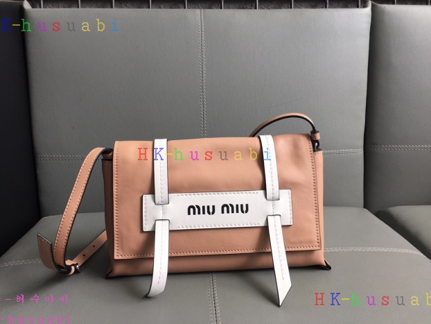 �ڹ̷��ޡ� �̿�̿� �ΰ� �÷� ����� MU 5BD075-4