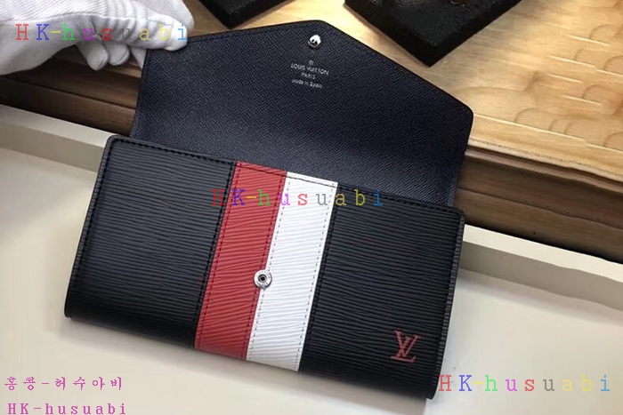 �ڹ̷��ޡ� ���̺��� ��ư ������  M62985