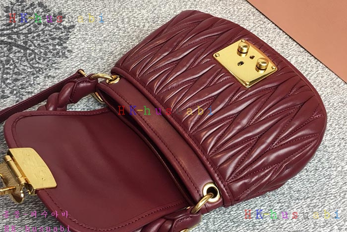 �ڹ̷��ޡ� �̿�̿� ���׶�� ����� M 5BH111-3