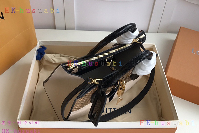 �ڹ̷��ޡ� ���̺��� ��Ƽ ��Ƽ�� N95975 (�������)