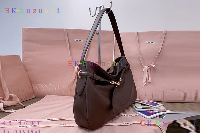 �ڹ̷��ޡڹ̿�̿� �ƹ�ٸ� ���� ���ַ� ���� �� �̵�� 5BC181 